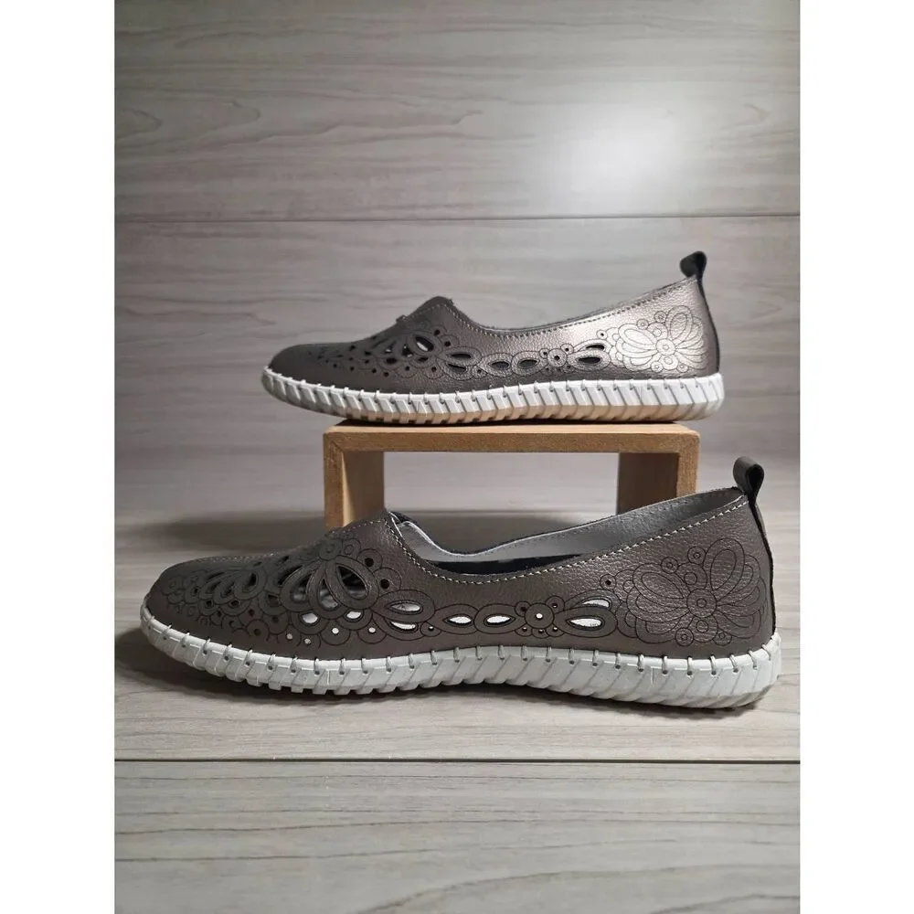 ​Spring Step Mirtha Pewter Metallic Leather Laser Cut Flats - Size 7
